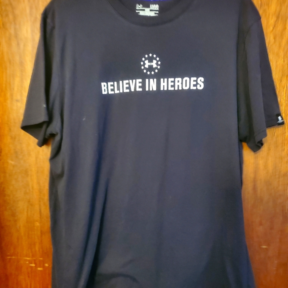 Men's Under Armour Black Wounded Warrior Tshirt size Large